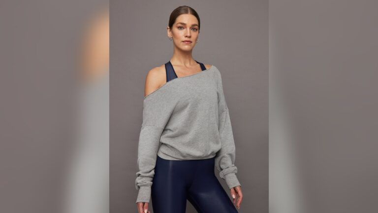 Crop off the Shoulder Sweatshirt