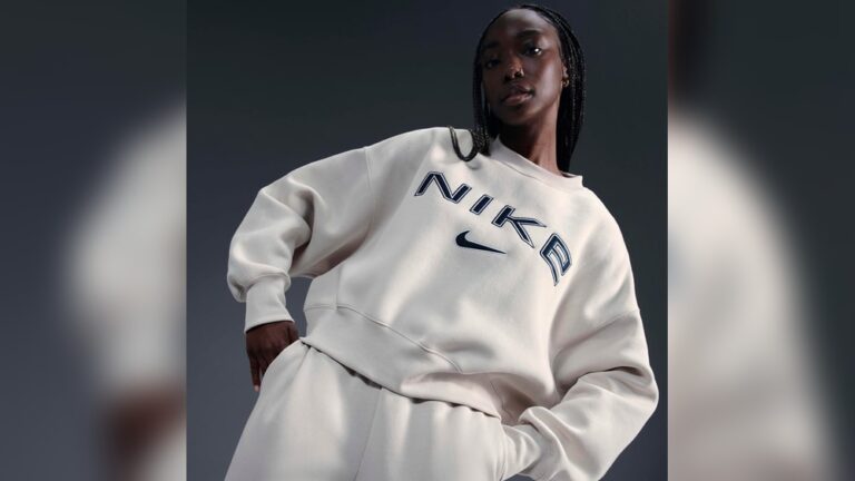 Womens Nike Sweatshirt